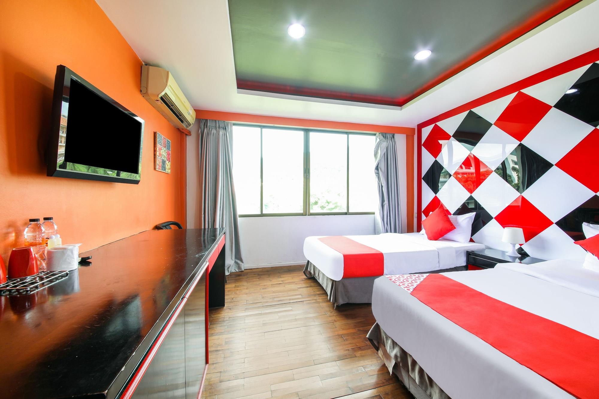 Hotel The Chilli By Golden Ray à Patong Extérieur photo