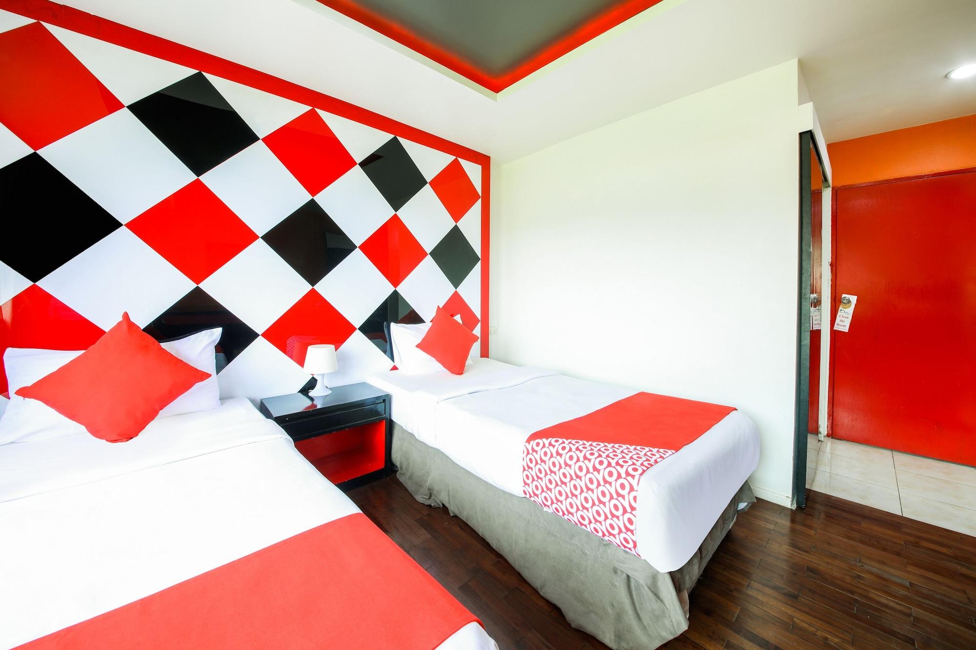 Hotel The Chilli By Golden Ray à Patong Extérieur photo