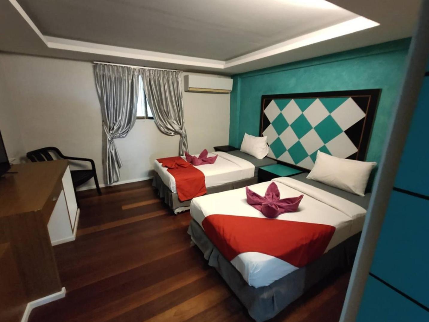Hotel The Chilli By Golden Ray à Patong Extérieur photo