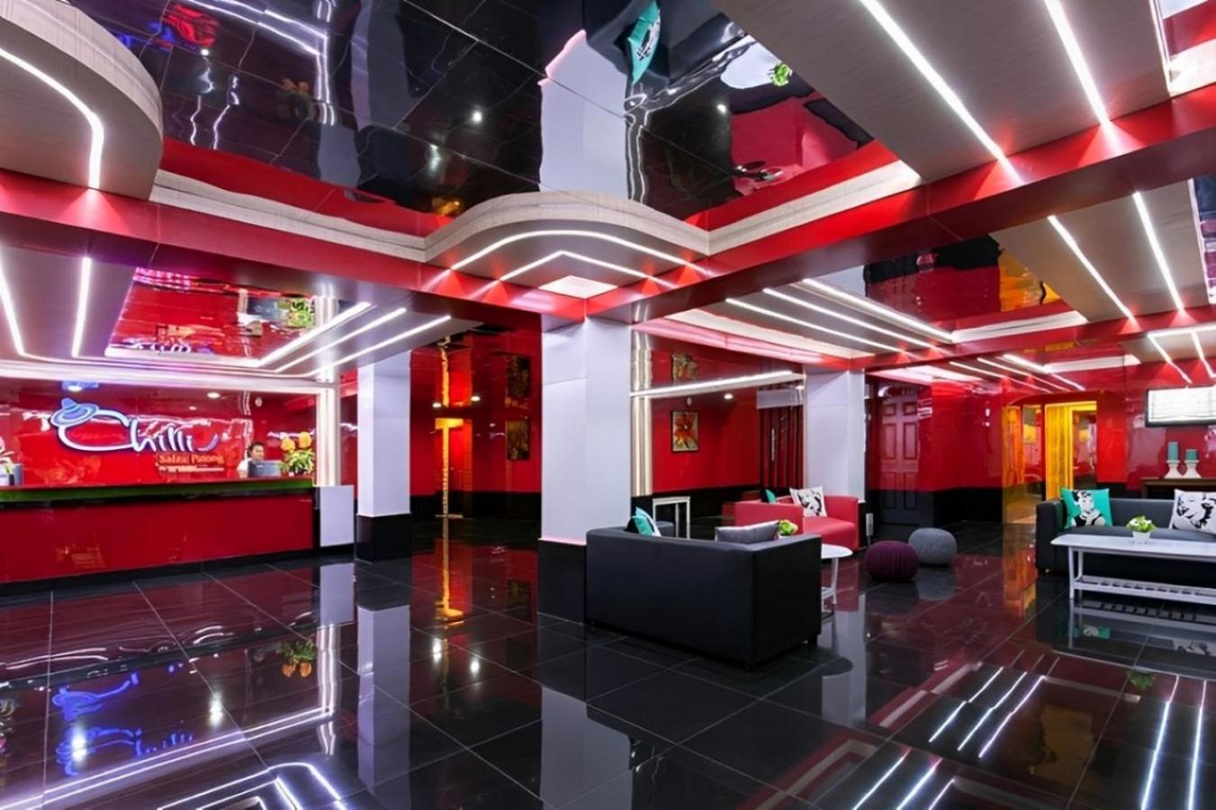 Hotel The Chilli By Golden Ray à Patong Extérieur photo